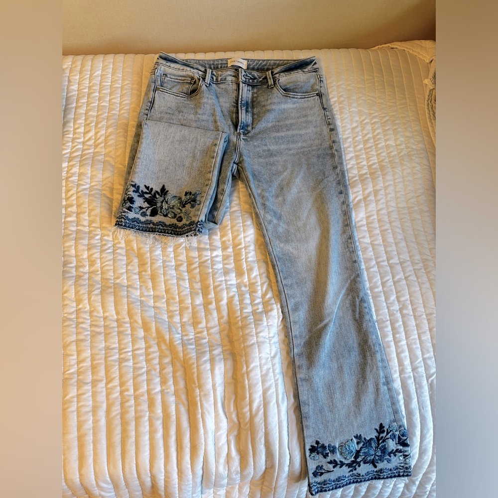 DRIFTWOOD jeans light wash embroidered blue flowers size 29